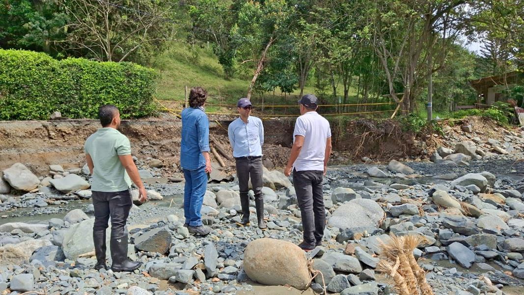 ADMINISTRACIÓN MUNICIPAL GESTIONA APOYO NACIONAL PARA ATENDER EMERGENCIAS POR TEMPORADA DE LLUVIAS EN BUGA ADMINISTRACIÓN MUNICIPAL GESTIONA APOYO NACIONAL PARA ATENDER EMERGENCIAS POR TEMPORADA DE LLUVIAS EN BUGA